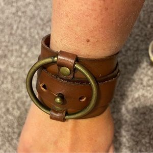 Leather bracelet